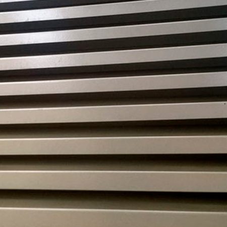 PUERTA LOUVER (TIRA) Z a 90°